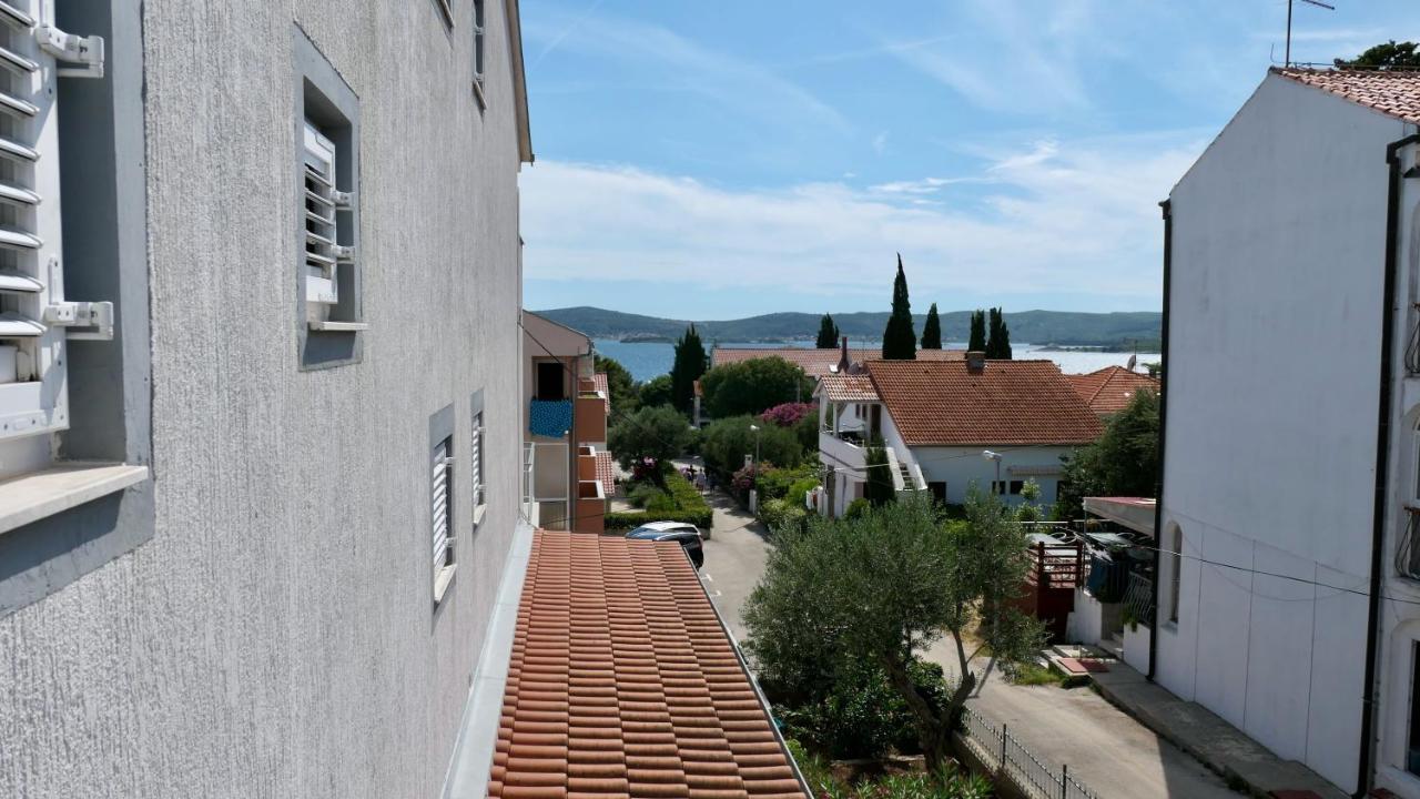 Apartments Villa Agatha Sveti Filip i Jakov Exterior foto